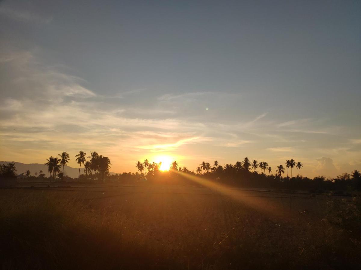 Sunset Homestay By Harry & Mimin Telaga 외부 사진